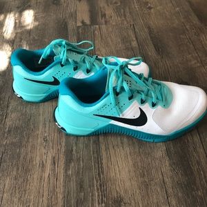 Nike Size 8.5 Sneakers